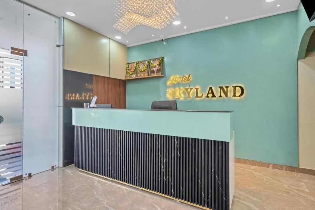 Hotel Sky Land Khammam Exterior foto